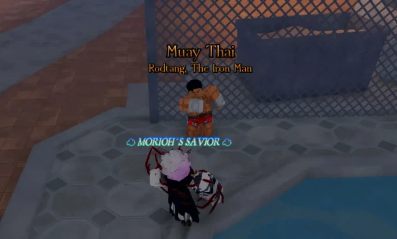 Two Roblox characters, one labeled "Muay Thai Rodtang" and the other "MORIOH'S SAVIOR," face each other in an urban game environment.